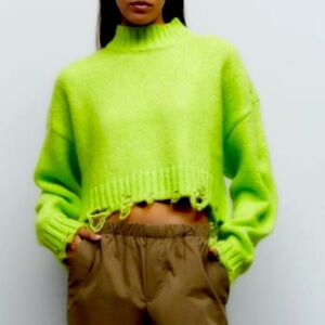 Zara Cropped Sweater